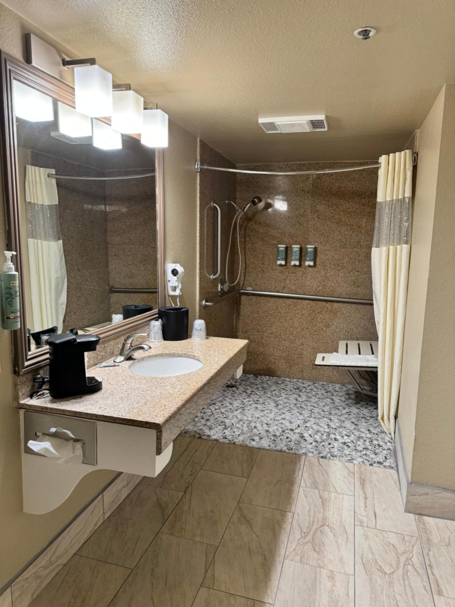 Best Western Heritage Inn Конкорд Екстер'єр фото